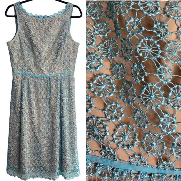 ADRIANNA PAPELL DRESS 10 BLUE SPINDLE LACE CROCHET FLORAL SHEER NUDE LINED - Picture 1 of 11